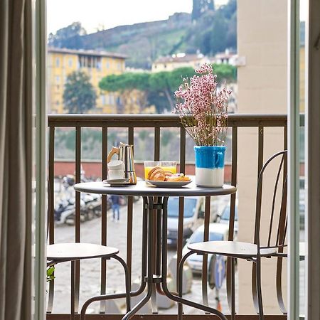 3 Master Bedrooms With Balcony On The River With Views Florens Exteriör bild