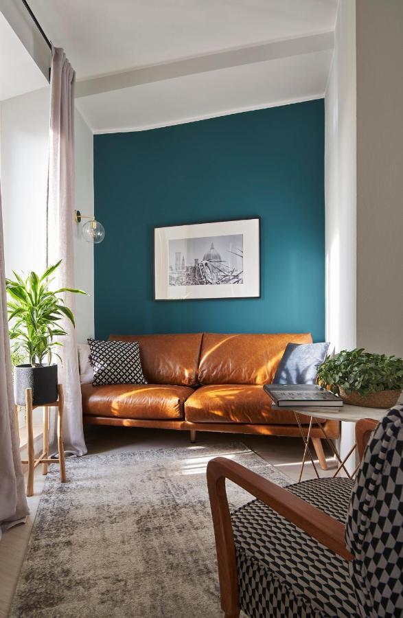 3 Master Bedrooms With Balcony On The River With Views Florens Exteriör bild